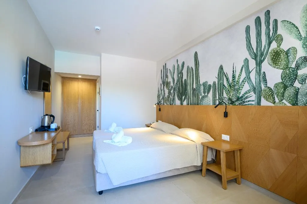 DOUBLE SUPERIOR SEA VIEW Room, Malia Bay Beach Hotel & Bungalows, Crete