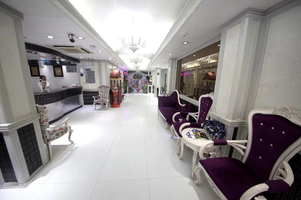 Lobby, White Fort Hotel, Dubai