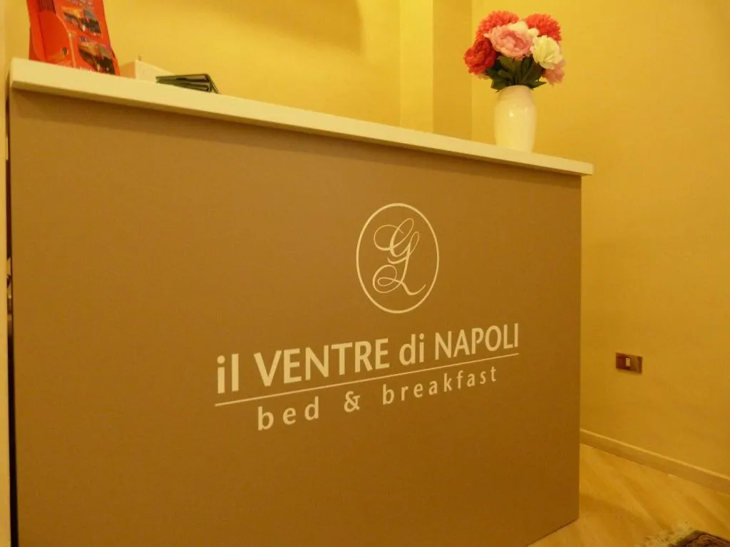 Lobby, B&B Il Ventre di Napoli, Naples