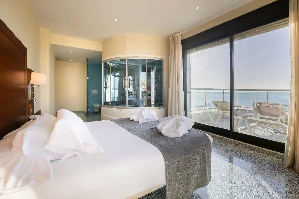 SUITE STANDARD Room, Moon Dreams CalaBahia, Costa Del Sol