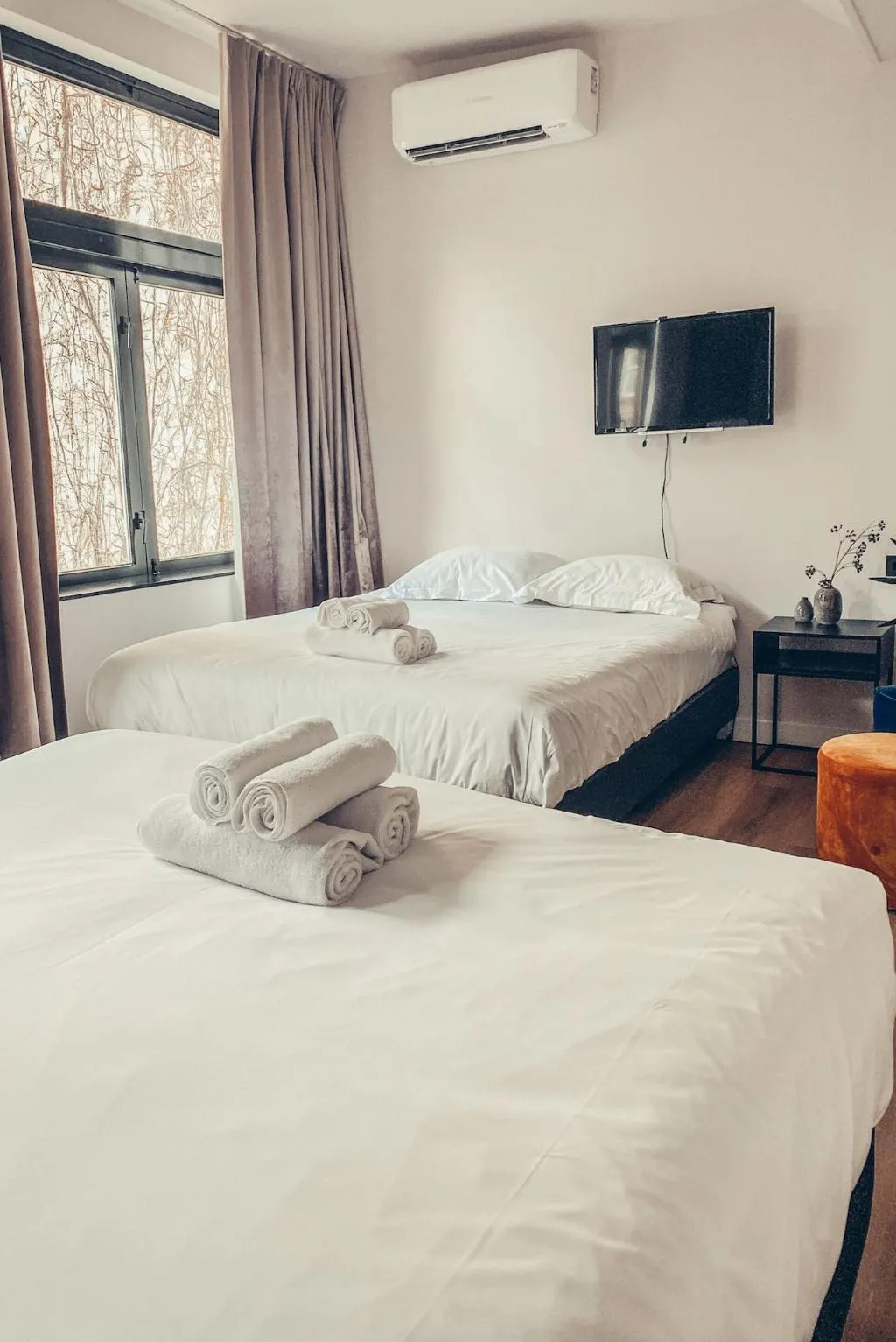 Room, Mr. Monkey Amsterdam, Amsterdam