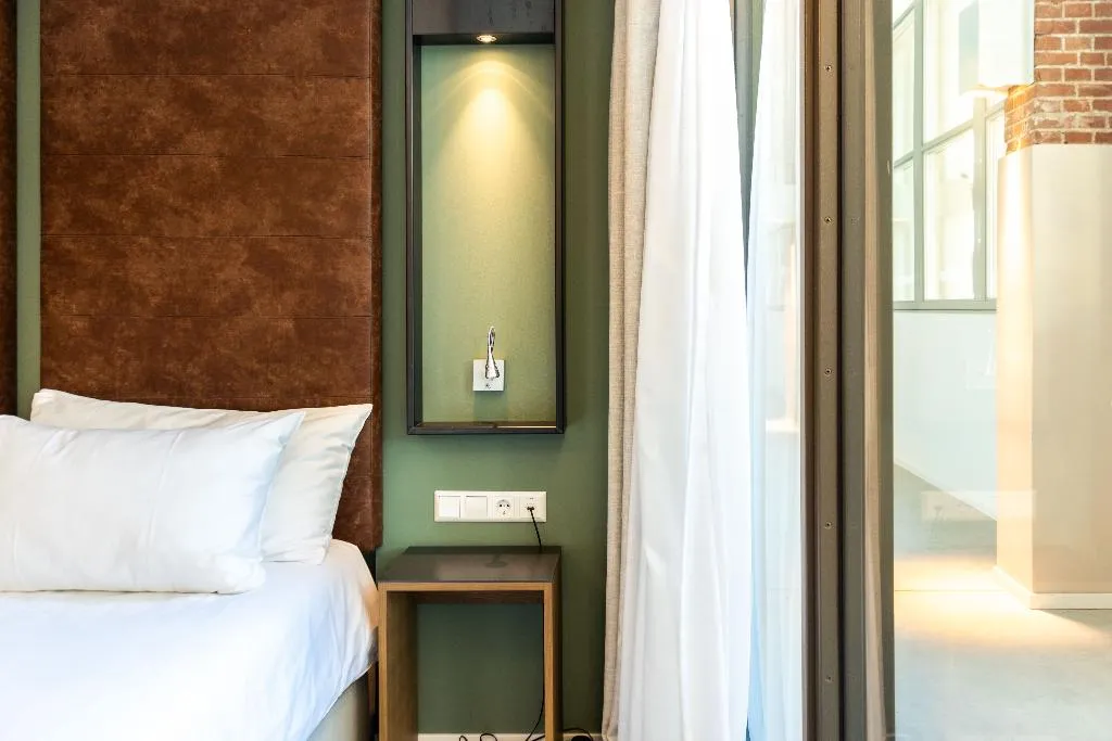 DOUBLE STANDARD Room, Hotel De Hallen, Amsterdam