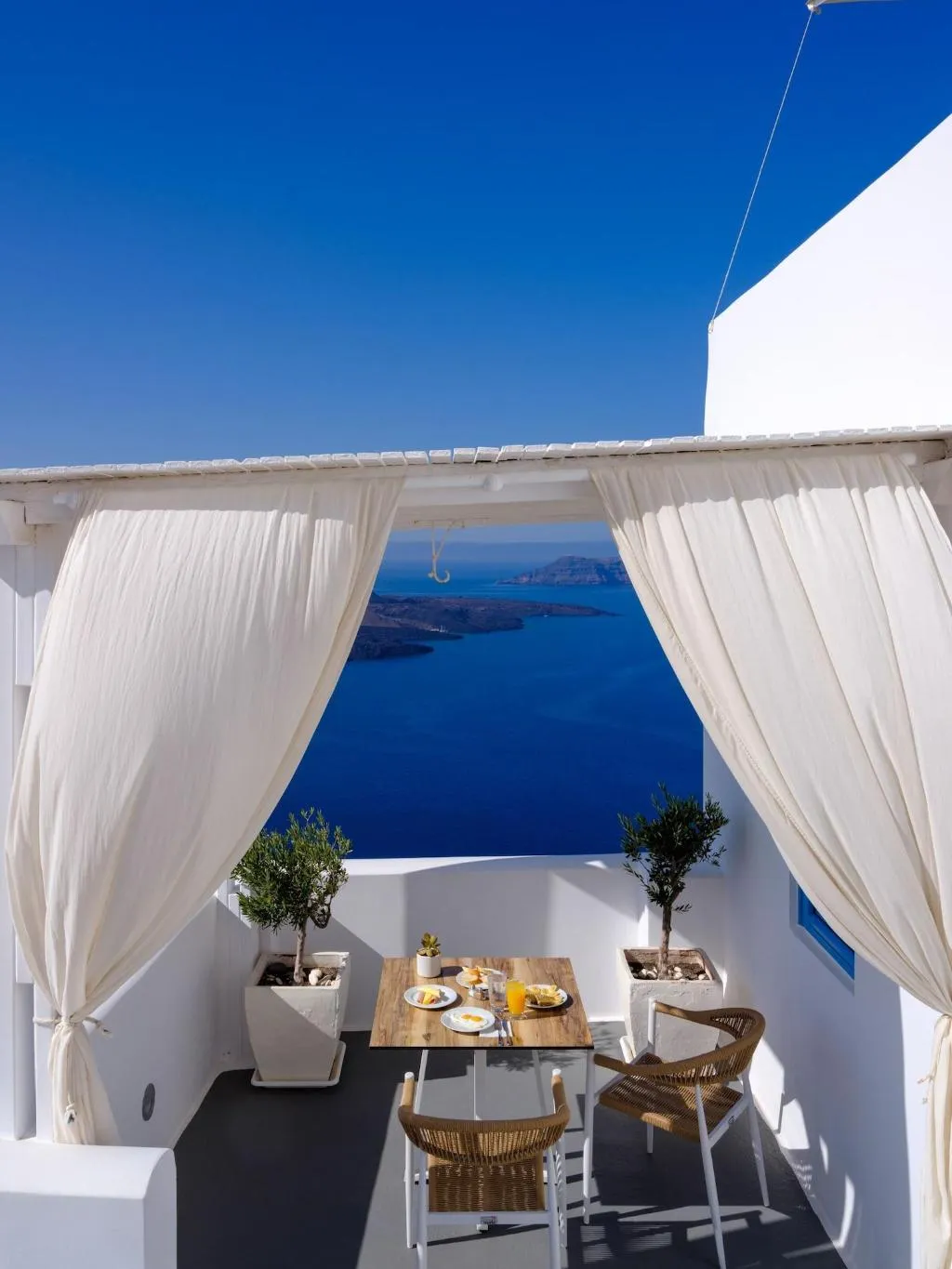 Room, Kamares Apartments, Santorini