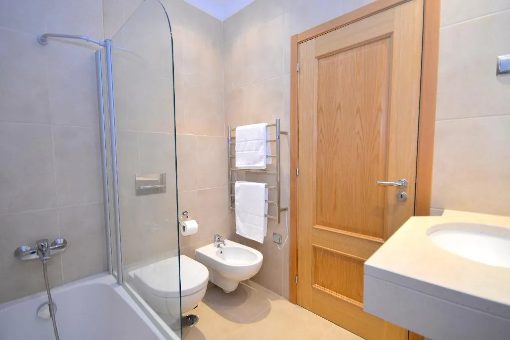 APARTMENT TWO BEDROOMS Room, Lagos Bay Plaza, Algarve