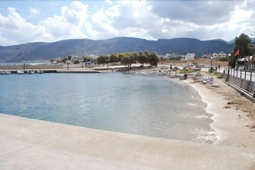 Beach, Socrates Apartments & Restaurant, Crete