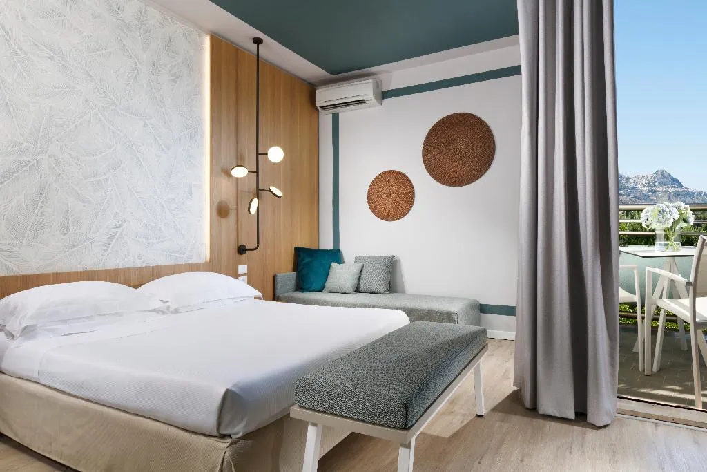 Double or Twin SEA VIEW Room, UNA HOTELS Naxos Beach Sicilia, Catania