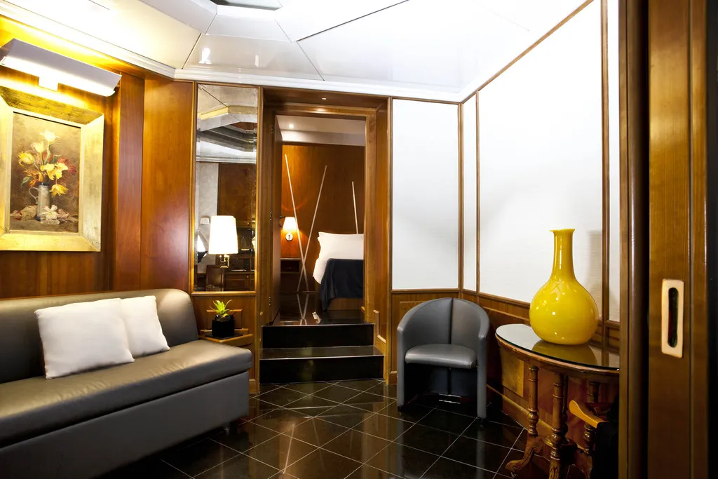 TRIPLE STANDARD Room, Valadier, Rome