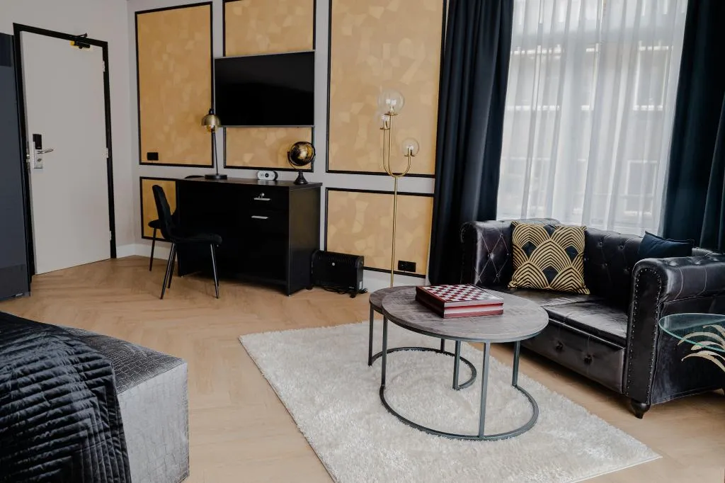 Room, Hotel 83, Amsterdam