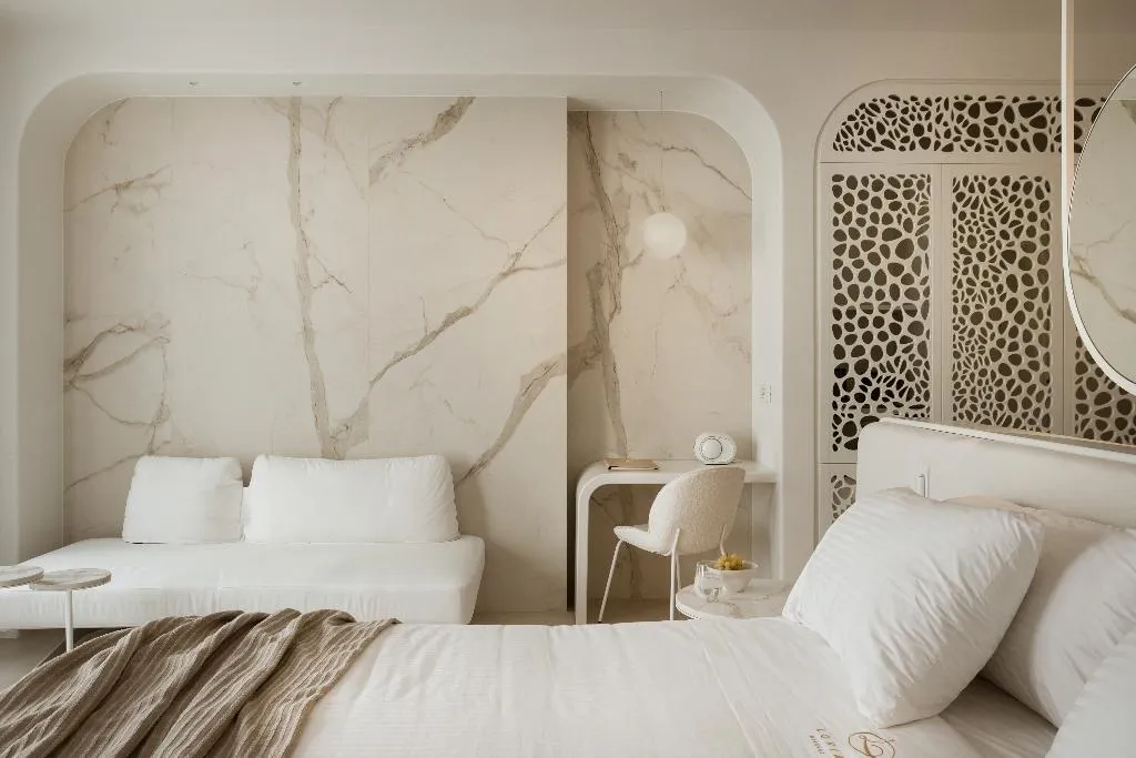 JUNIOR SUITE WITH JACUZZI Room, Lovia Mykonos, Mykonos