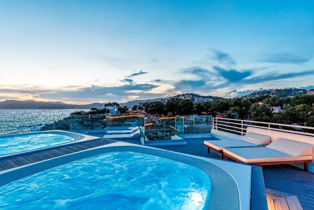 Terrace, FERGUS Style Cala Blanca Suites, Majorca