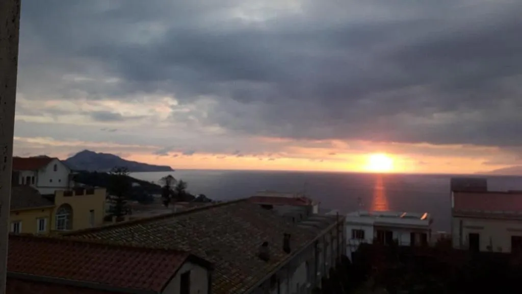 General view, Sunset Rooms, Naples