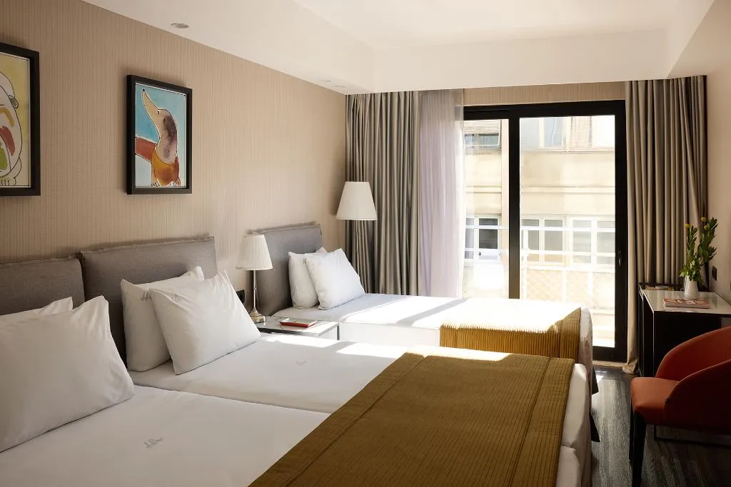 TRIPLE SUPERIOR CITY VIEW Room, Astor Hotel Athens, Athens