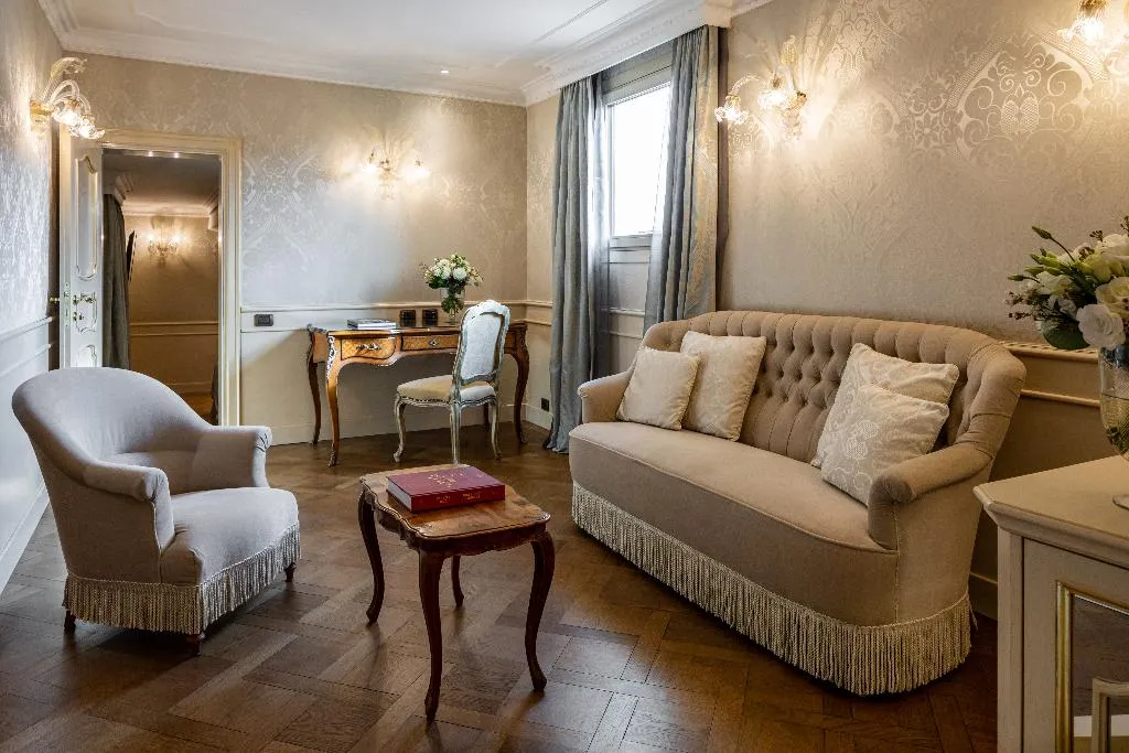 SUITE STANDARD Room, Baglioni Hotel Luna, Venice
