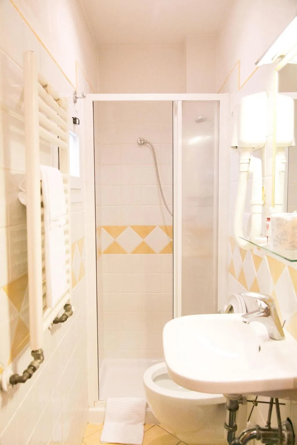 Room, Trastevere, Rome
