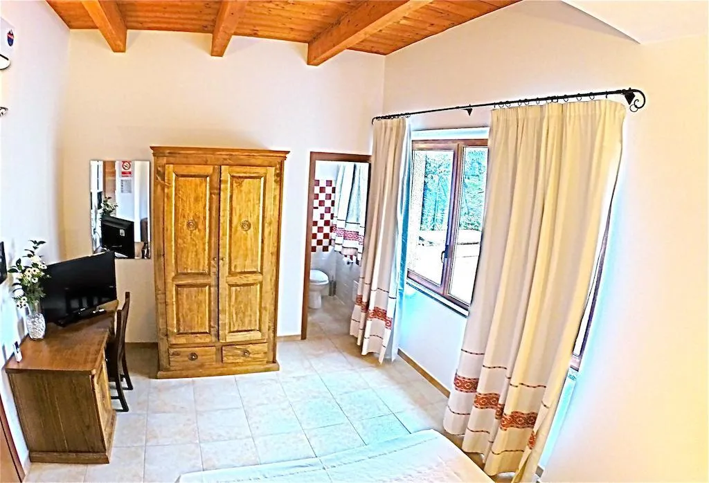 DOUBLE SUPERIOR SEA VIEW Room, Bellamarina Resort, Alghero