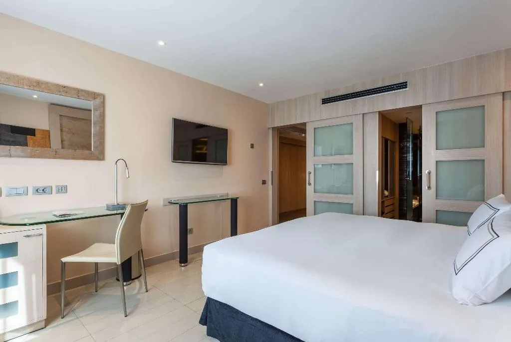 TWIN WITH VIEWS Room, Melia Sevilla, Seville