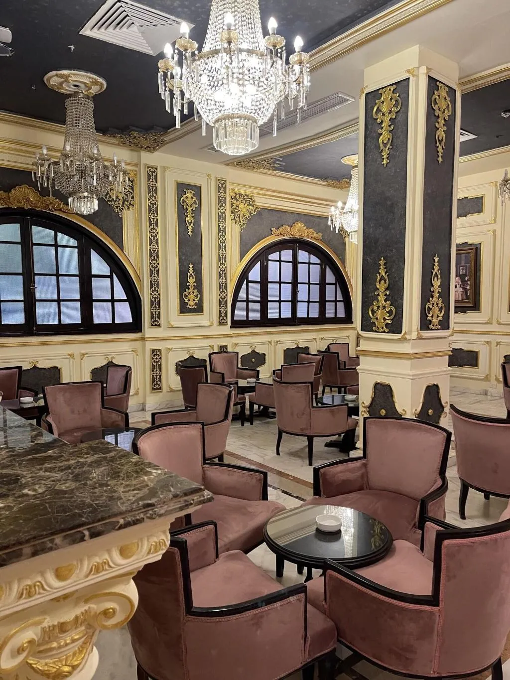 Restaurant, Cosmopolitan Cairo Hotel, Cairo