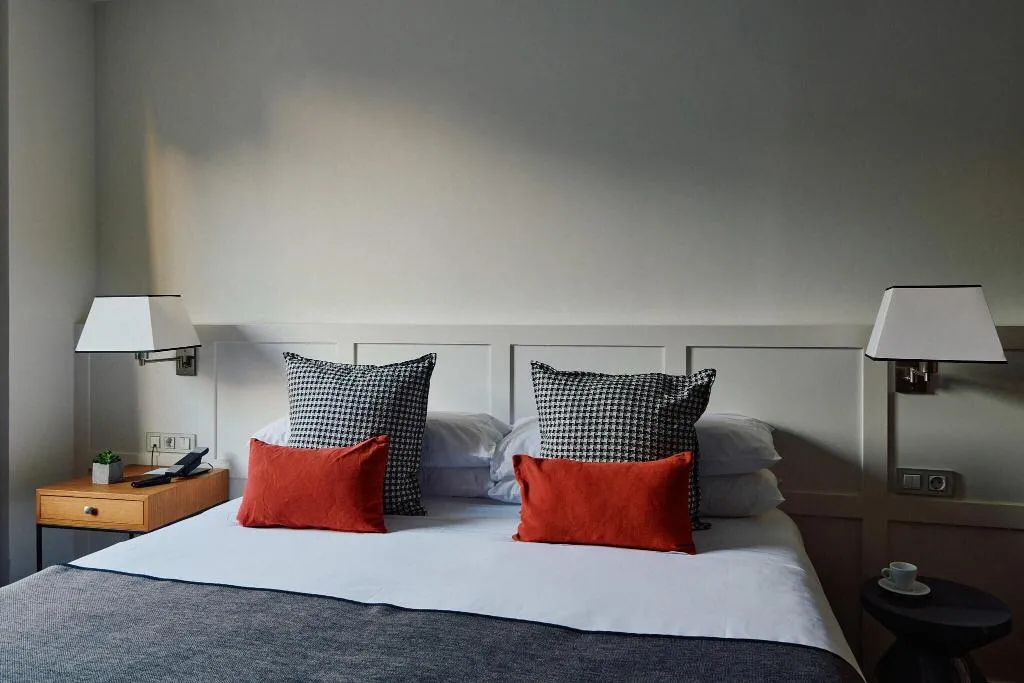 DOUBLE QUEEN SIZE BED Room, Catalonia Boulevard, Barcelona