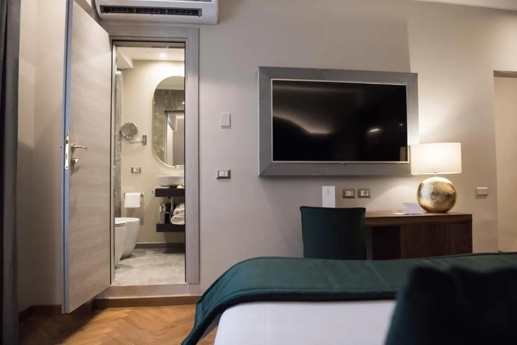 Room, Antico Albergo del Sole al Pantheon, Rome