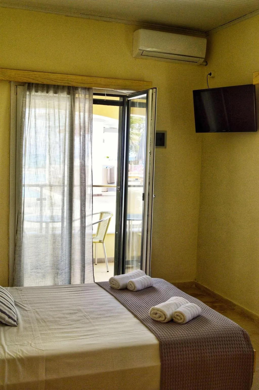 Room, Sunrose Beach Aparthotel, Corfu