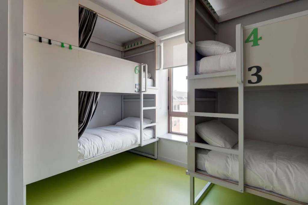 Room, Clink i Lár, Dublin