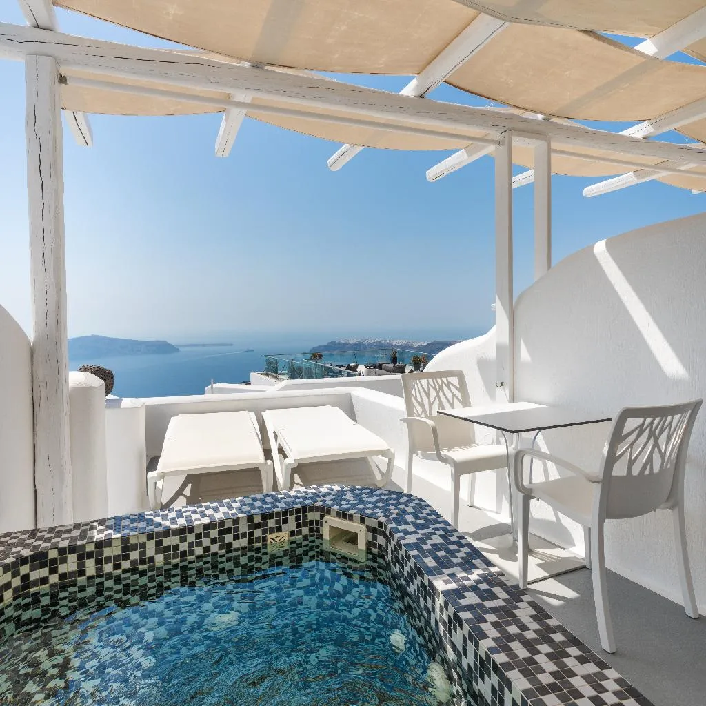 JUNIOR SUITE WITH JACUZZI Room, Kasimatis by La Perla, Santorini
