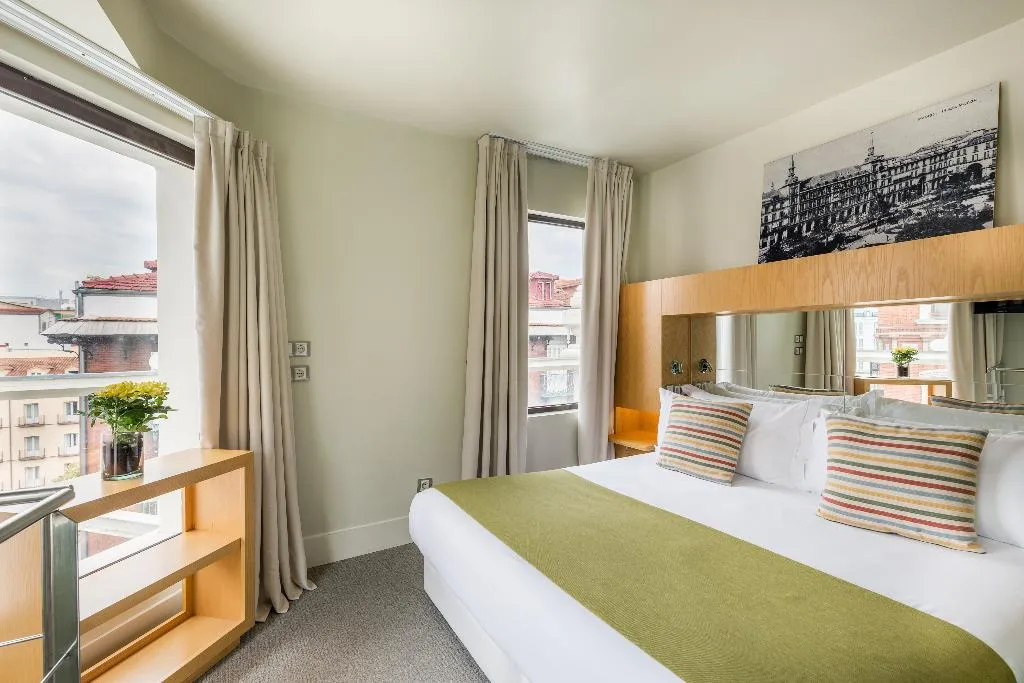 SUITE DUPLEX Room, Room Mate Alicia, Madrid, Madrid