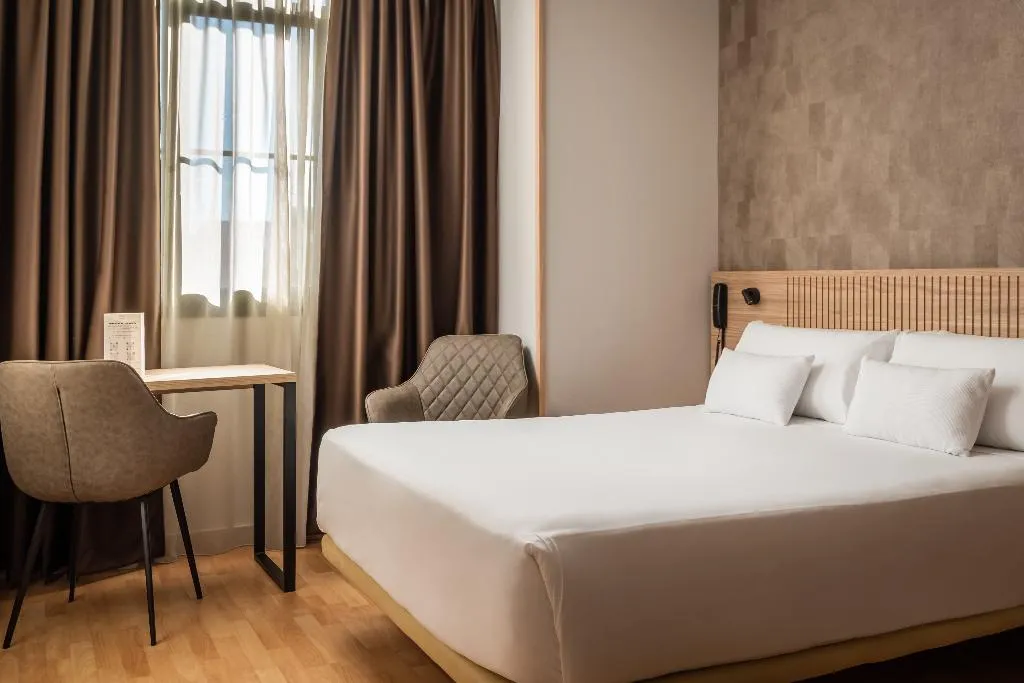 Double or Twin STANDARD Room, Petit Palace Eixample, Barcelona