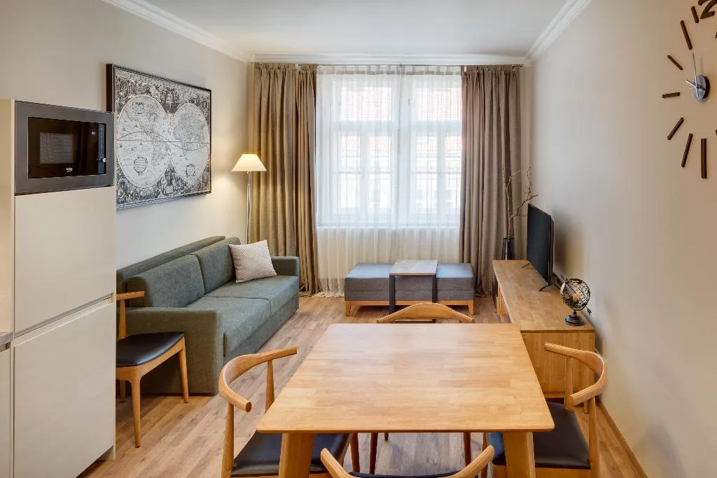APARTMENT DELUXE TWO BEDROOM Room, Louren Apartments, Prague