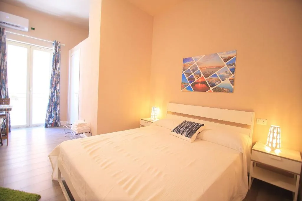 Room, Gioeni Ventidue, Catania