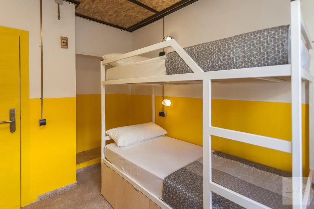 Room, Neptuno Hostal, Costa Brava