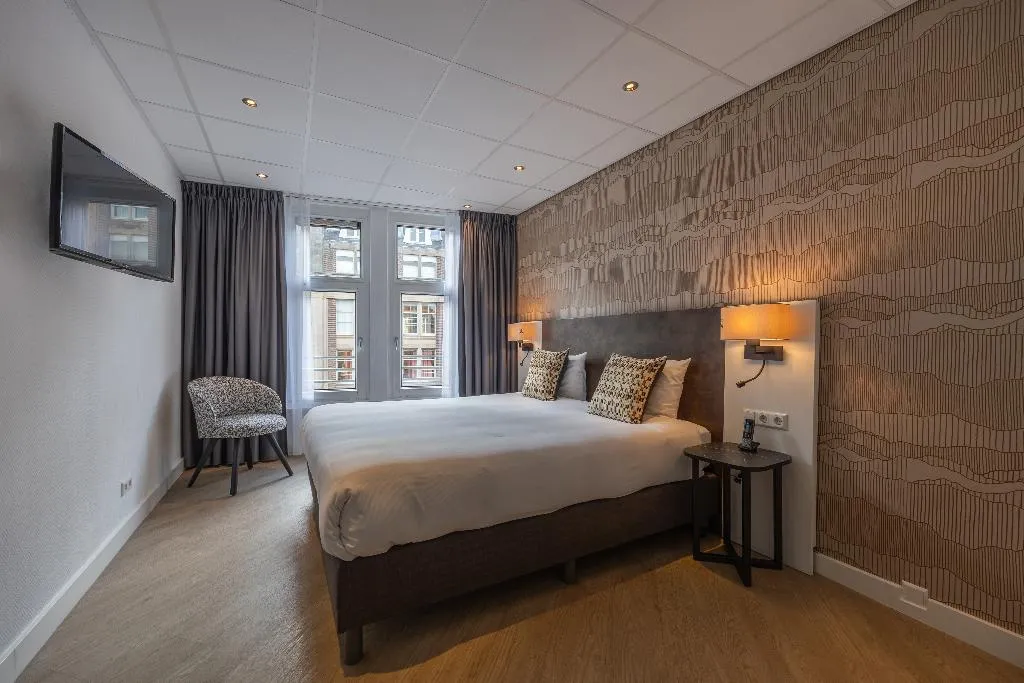 Double or Twin ONE BEDROOM ONE BATHROOM Room, Amsterdam De Roode Leeuw, Amsterdam