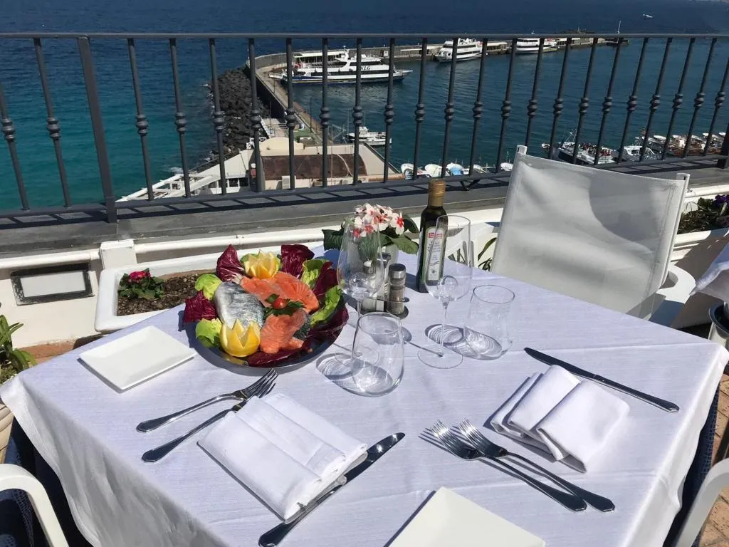 Restaurant, Relais Maresca Luxury Small Hotel, Naples