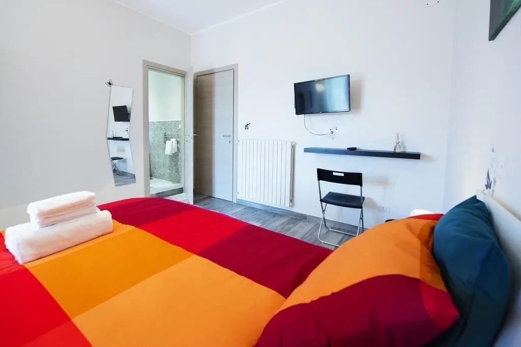 Room, Linea1 B&B, Naples