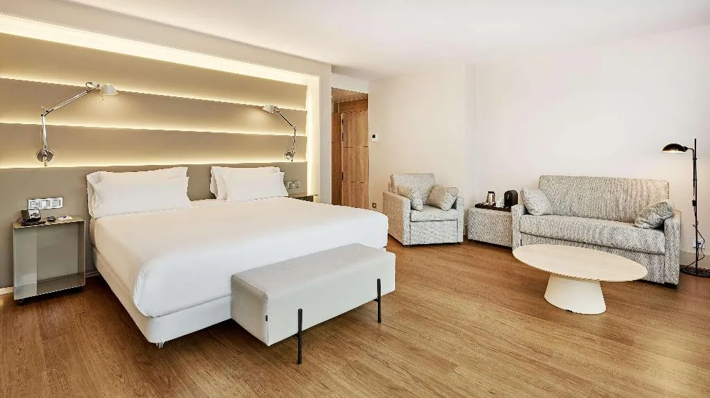 Room, NH Sants Barcelona, Barcelona