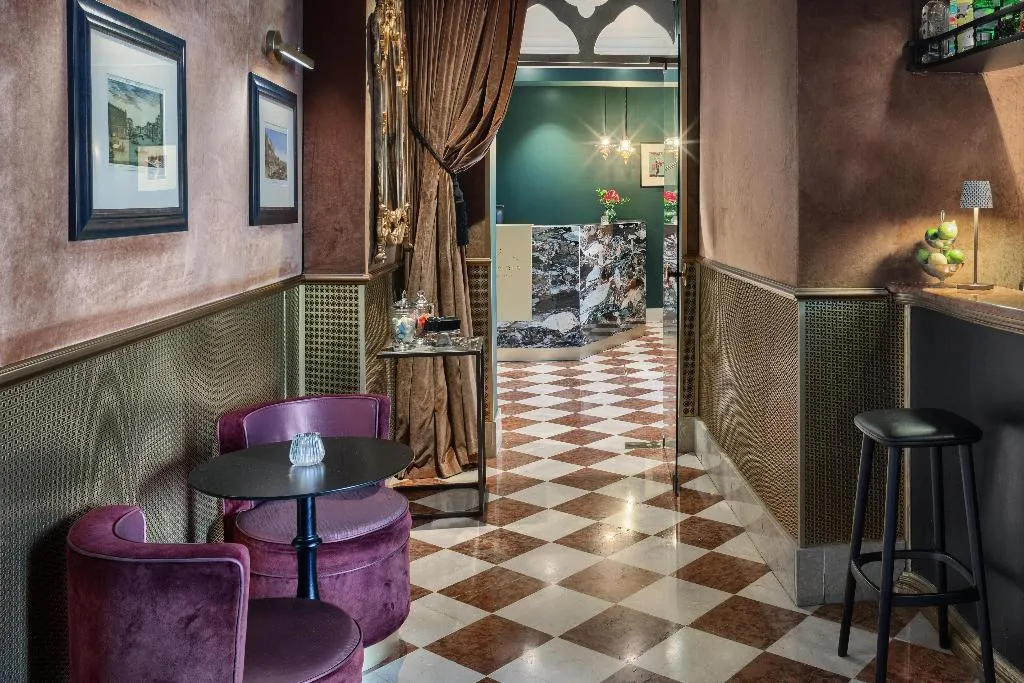 Bar, Hotel Olimpia Venice, BW Signature Collection, Venice