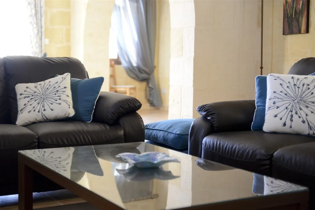 Room, Ta Girardu, Gozo