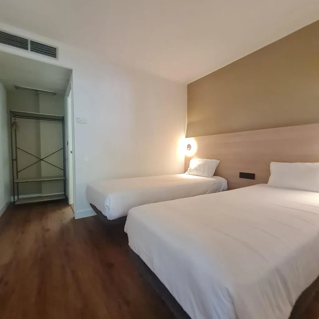 TWIN SUPERIOR Room, Campanile Setubal, Lisbon