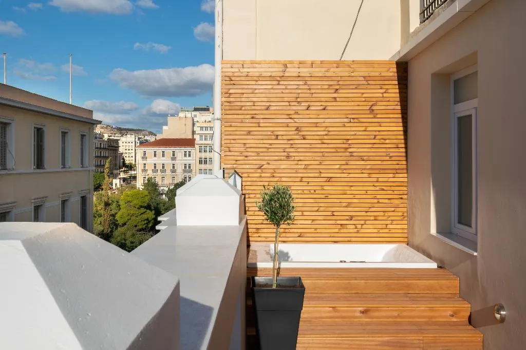 SUITE WITH JACUZZI Room, Praxitelous Luxury Suites, Athens