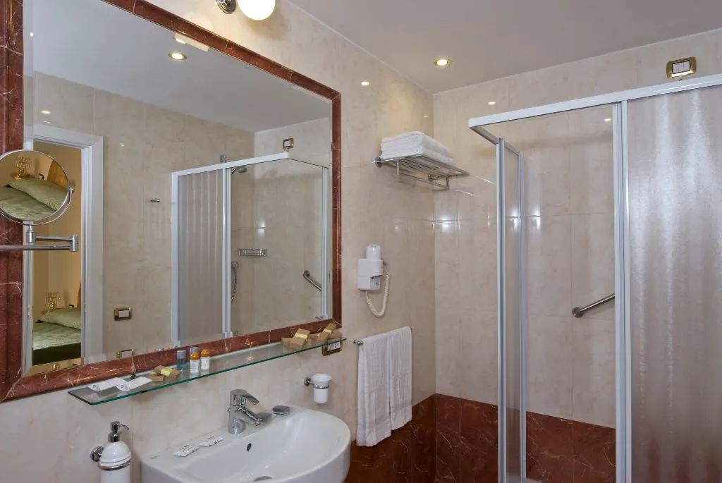 Room, Residenza Delle Arti, Rome