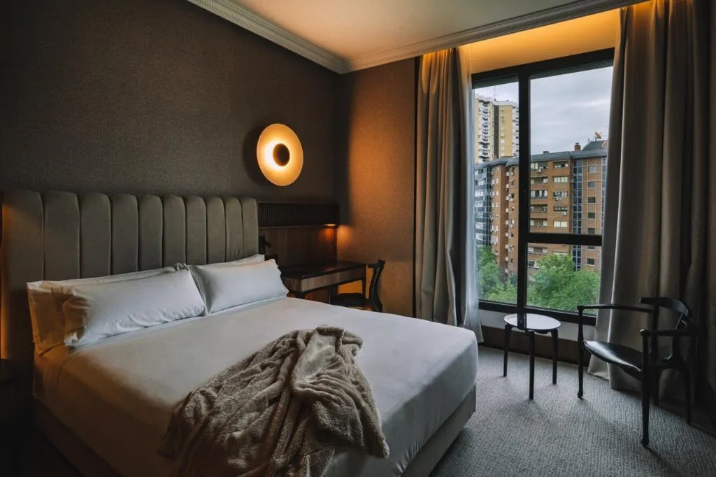 JUNIOR SUITE STANDARD Room, Hotel Pinar Plaza, Madrid