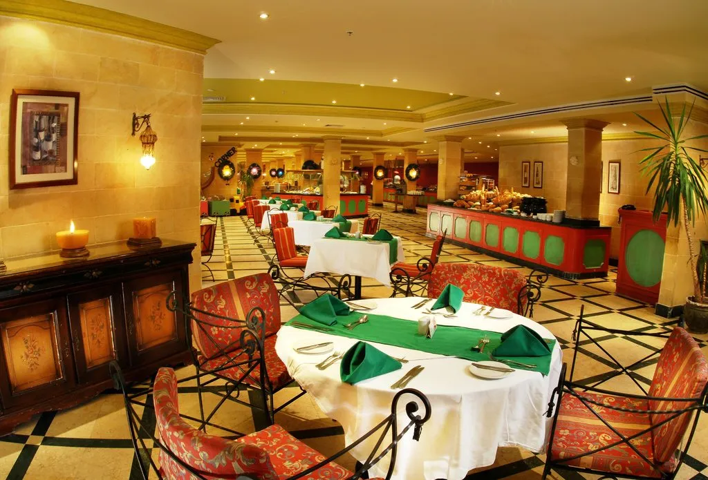 Restaurant, Long Beach Resort, Red Sea Riviera