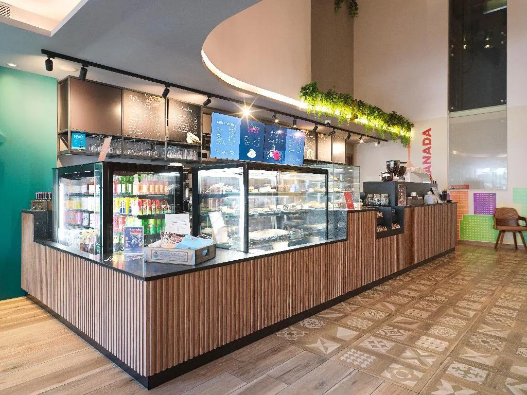 Bar, Leonardo Boutique Hotel Larnaca, Cyprus
