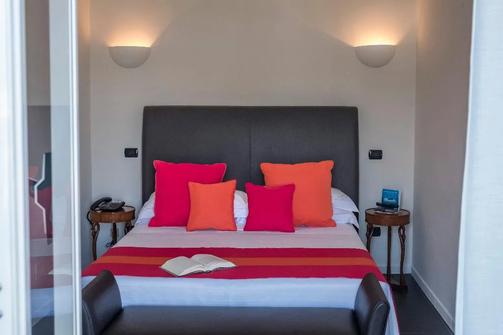 DOUBLE DELUXE Room, Majestic Palace, Naples