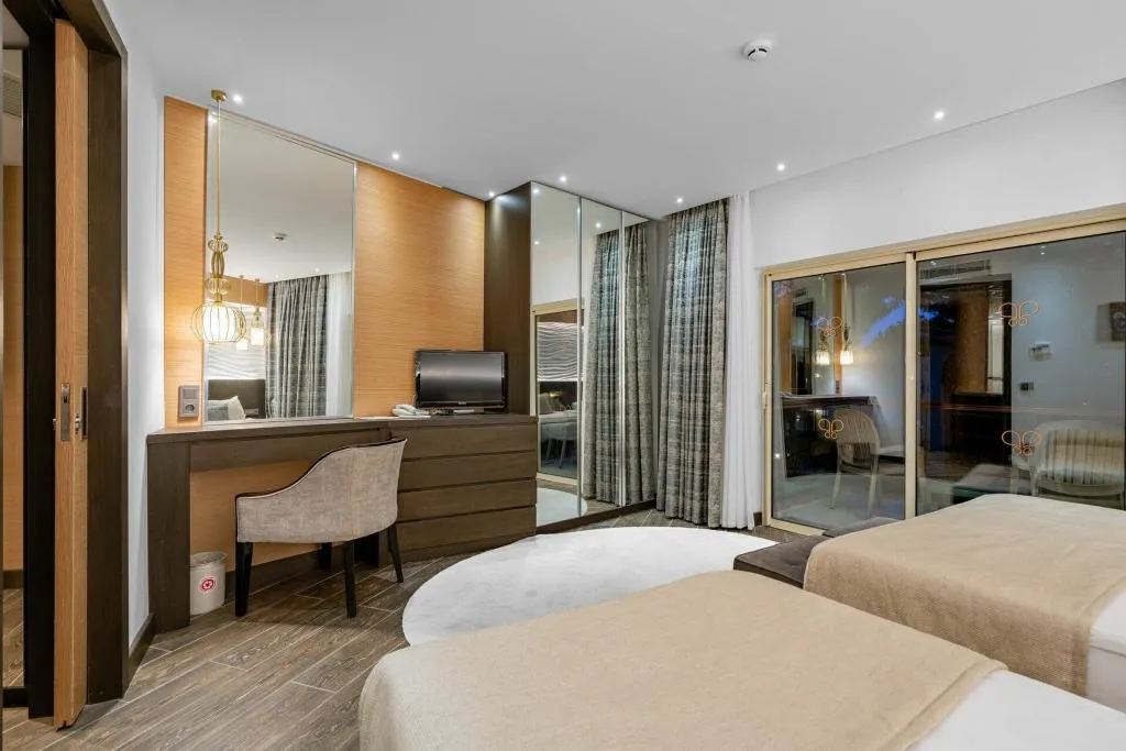 FAMILY ROOM CLUB LAND VIEW Room, Papillon Belvil, Antalya