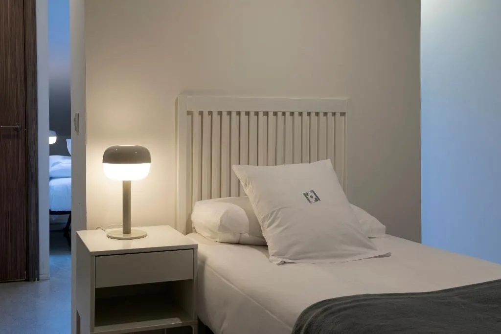APARTMENT DUPLEX SUPERIOR Room, Dau Studios, Valencia