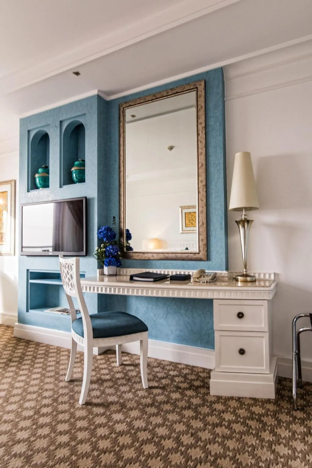 Room, Habtoor Grand Resort, Autograph Collection, Dubai