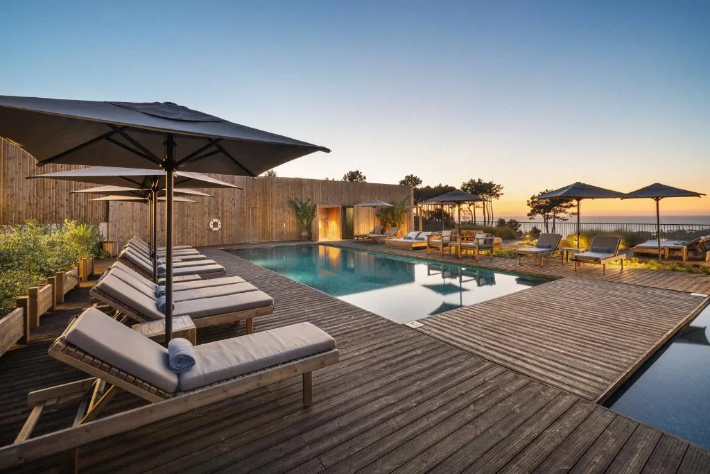 Pool, Immerso, Lisbon