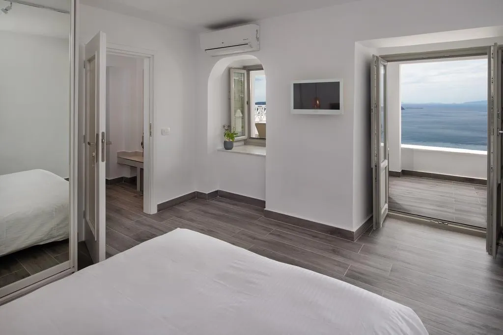 General view, Thireas Hotel, Santorini
