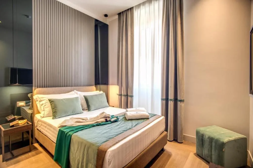 JUNIOR SUITE STANDARD Room, Hotel 77 Seventyseven, Rome